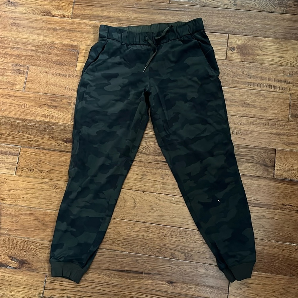 Lululemon camo pants